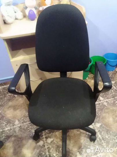 Компьютерное кресло