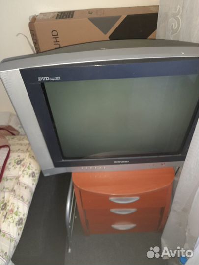 Продам телевизор