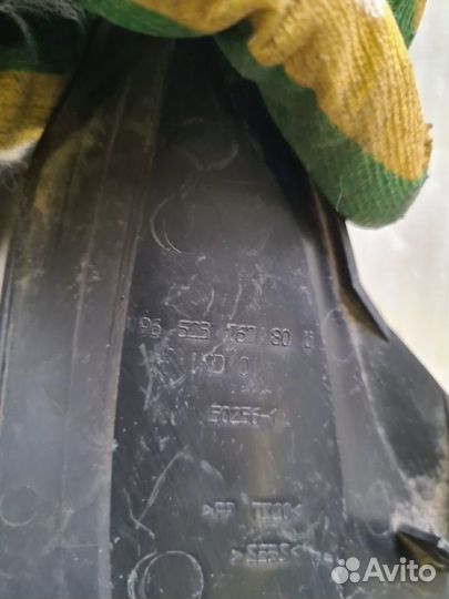 Решетка под лобовое стекло Citroen C4 2006