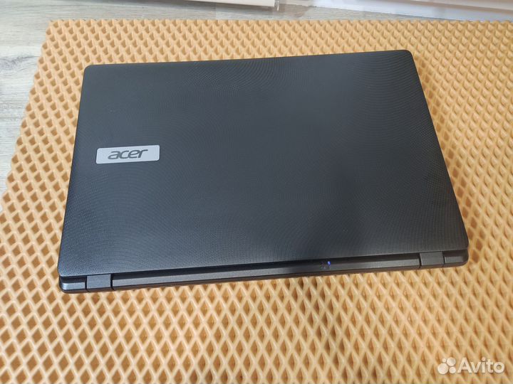 В идеале Acer 2 ядра/4/128ssd