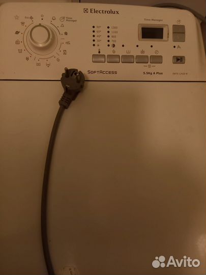 Стиральная машинка Electrolux EWT13420W бу