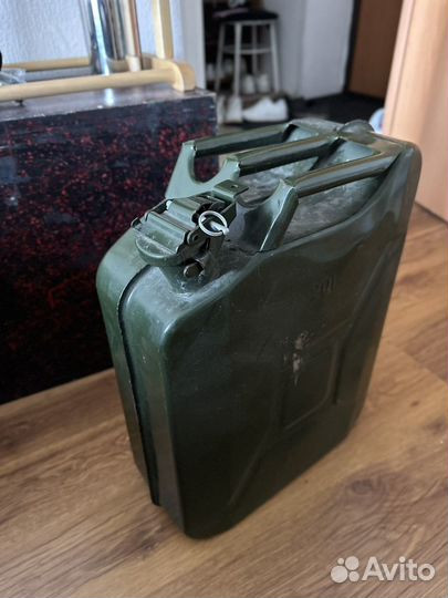 Канистра 20 литров