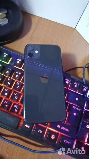 iPhone 11, 64 ГБ