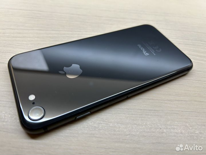 iPhone 8, 256 ГБ