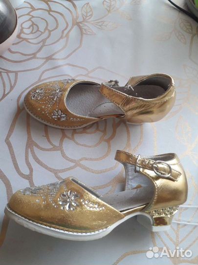 Туфли для девочки