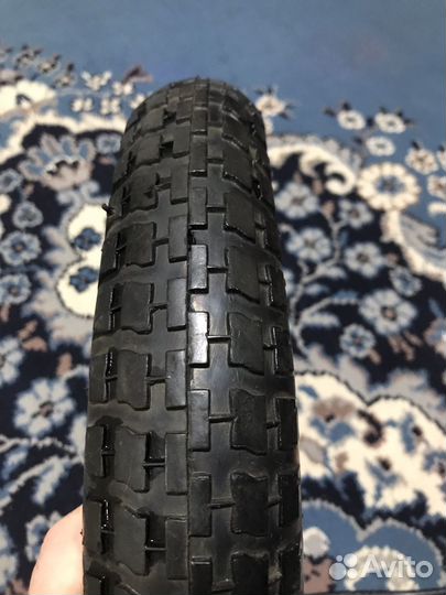 Покрышка от садовой тачки