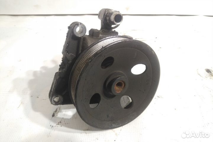 Насос усилителя руля Mercedes w220