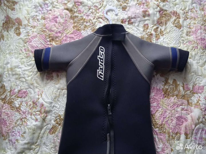 Гидрокостюм детский 3 мм (состояние нового)