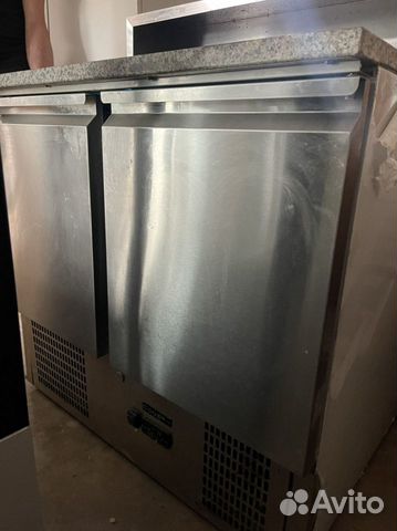 Холодильный стол Cooleq PS900 объявление продам