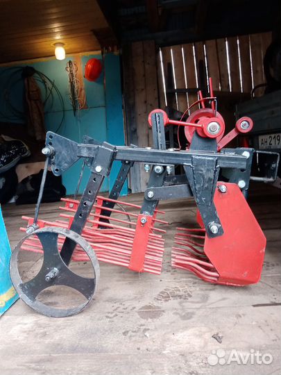 Продам картофелекопалку