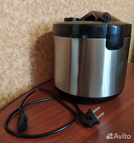 Мультиварка Polaris