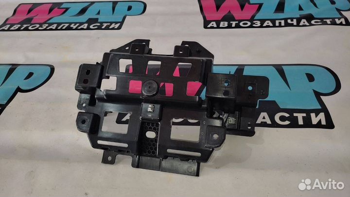 Пластик салона Ford Escape 4 CX482 2020