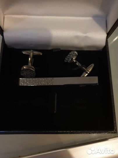 Запонки и зажим для галстука