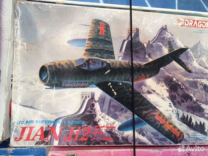 Модель самолета Jian Ji2/миг-15, 1/72 Dragon