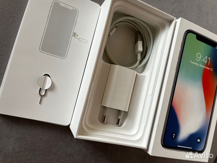 iPhone X, 64 ГБ