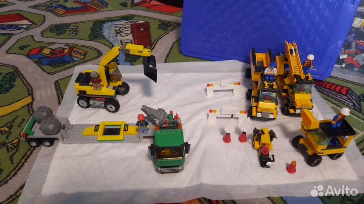Lego, Mega Bloks, Bambao и др. конструкторы