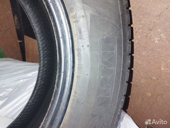 Marshal I'Zen RV Stud KC16 215/70 R16