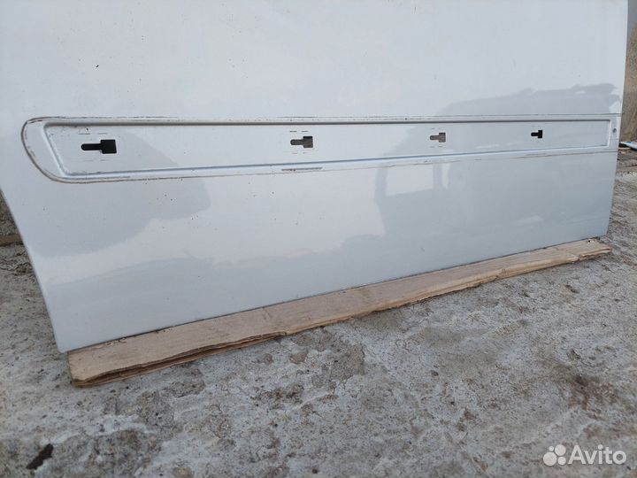 Вито 638 дверь водительская (Япония)