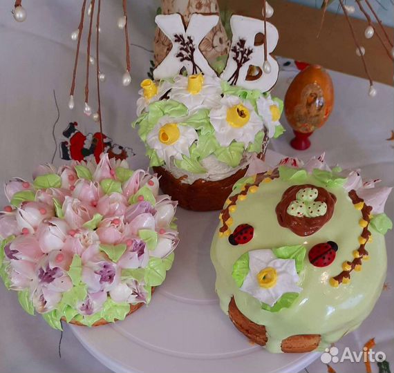 Краффины, куличи, ромовая баба, плетёнки, булочки