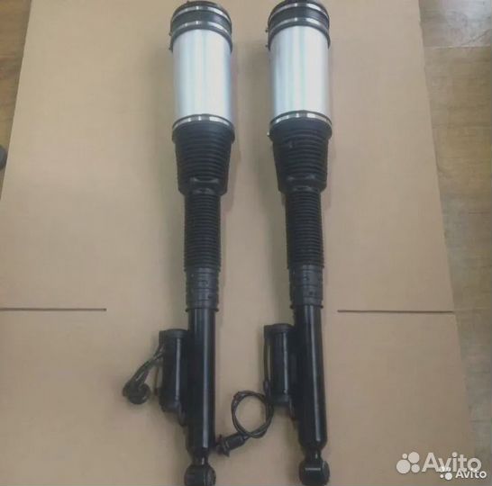 Пневмостойка Mercedes S220 задняя