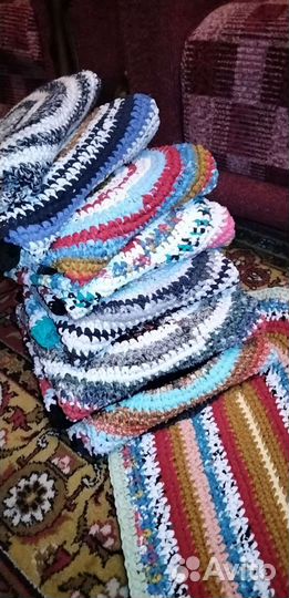 Коврик самовязанный