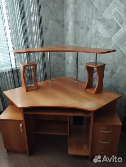 Компьютерный стол бу