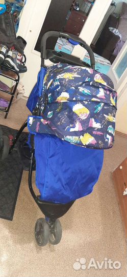 Прогулочная коляска