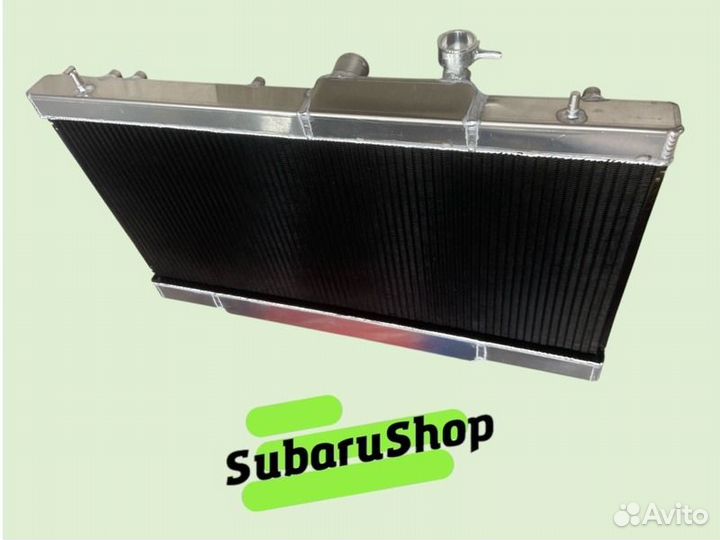 Радиатор охлаждения двигателя Subaru GDB 2000