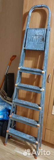 Стремянка 6 ступеней
