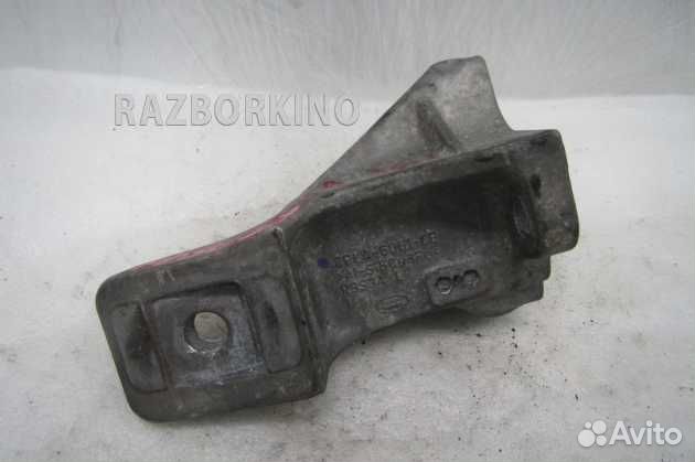 Кронштейн двигателя