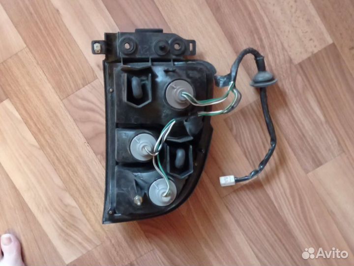 Фонарь правый 42-3 Toyota RAV4 SXA10