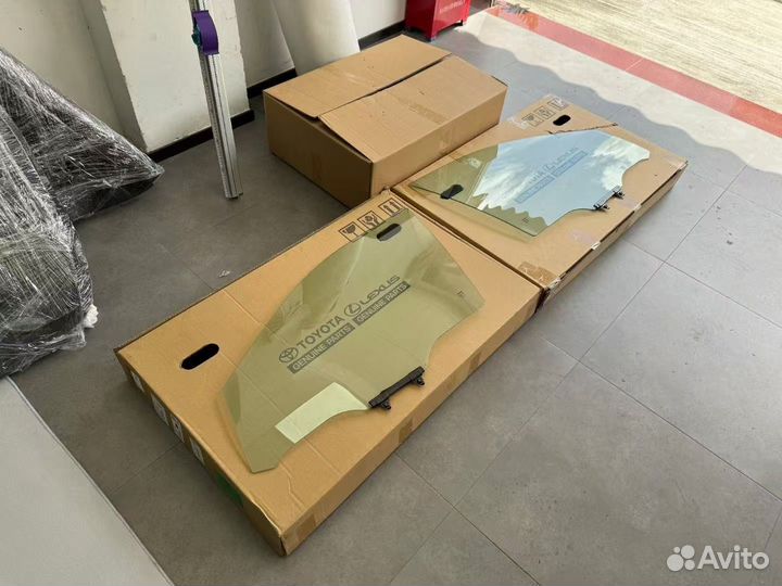 Передние Двойные стекла triplex Rav 4 5G