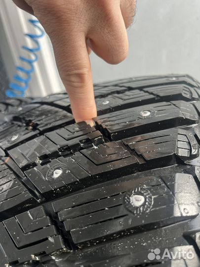 Goodyear Ultragrip Ice Arctic 255/40 R19