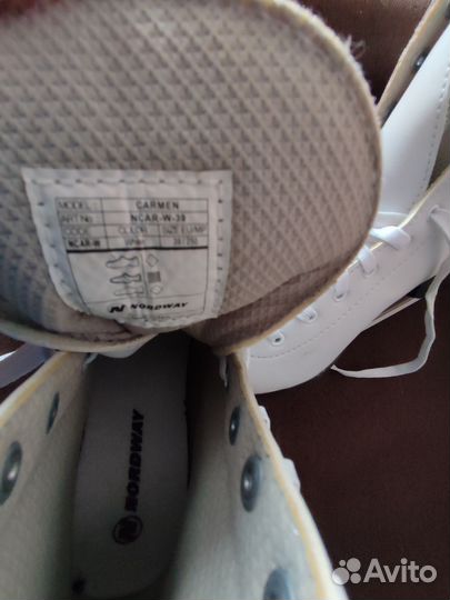 Коньки размер 36-37