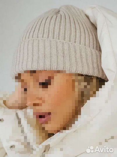 Шапка из мериноса новая