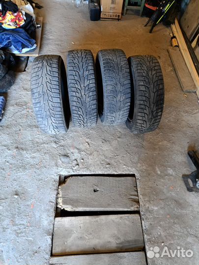 Hankook Winter I'Pike 195/60 R15