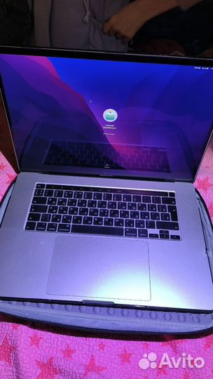Macbook pro 16 2019 i9 16gb 1tb 5500m Отличный