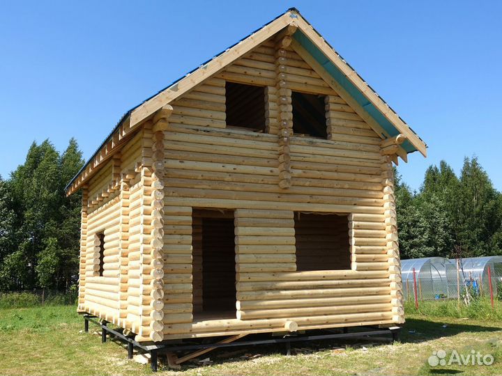 Сруб Дома 6.0х8.0м. полтора этажа с крышей