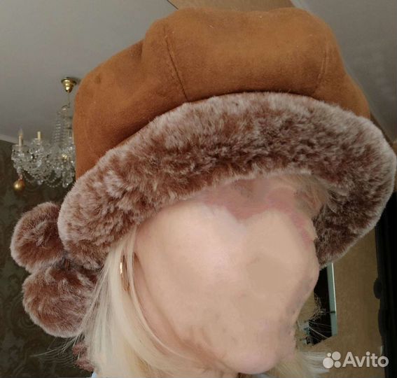 Берет зимний женский