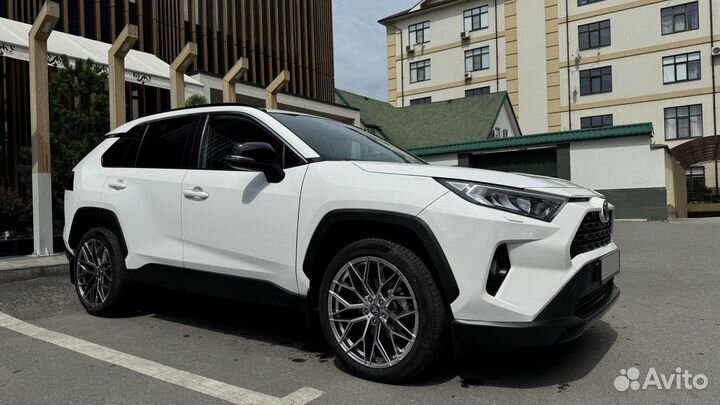 Toyota RAV4 2.0 CVT, 2020, 49 500 км