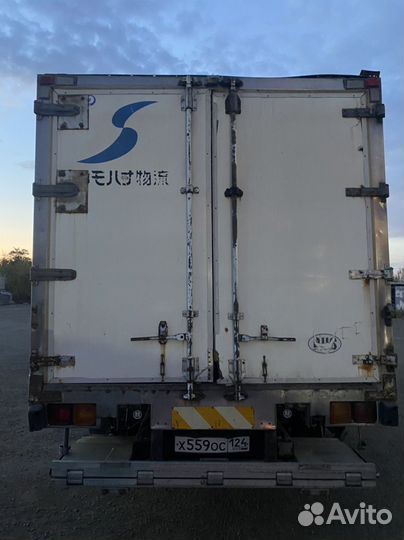 Mitsubishi Fuso Fighter, 1997