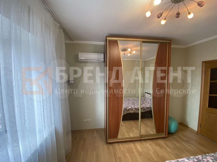 2-к. квартира, 65 м², 2/9 эт.