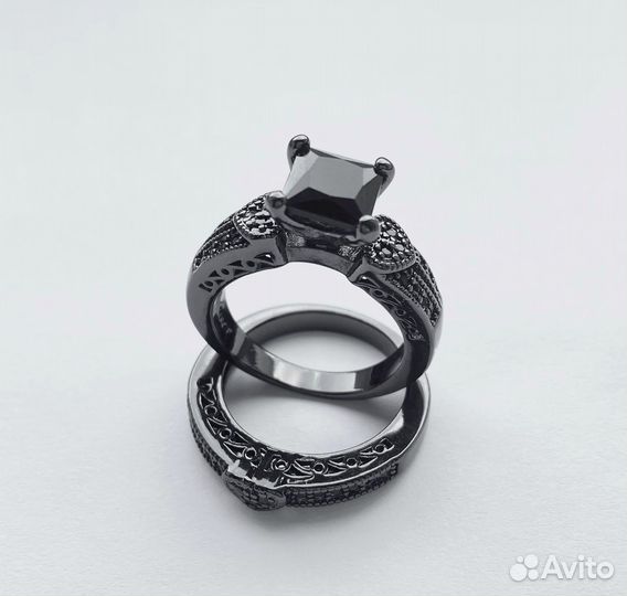 Кольцо двойное