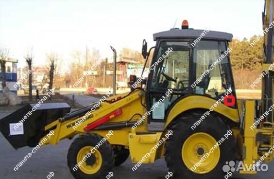 Стекло для экскаватора-погрузчика New Holland LB 1