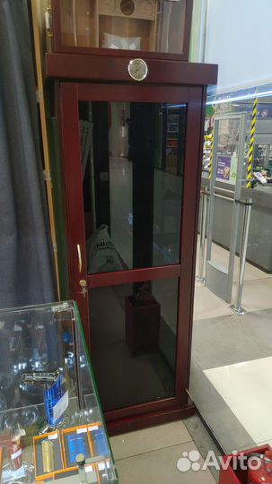 Тонировка табачных витрин / окон / офисов