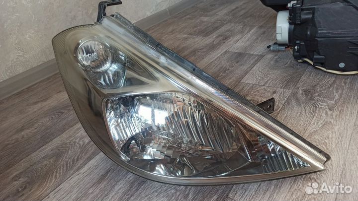 Фары ксенон ниссан пресаж 31