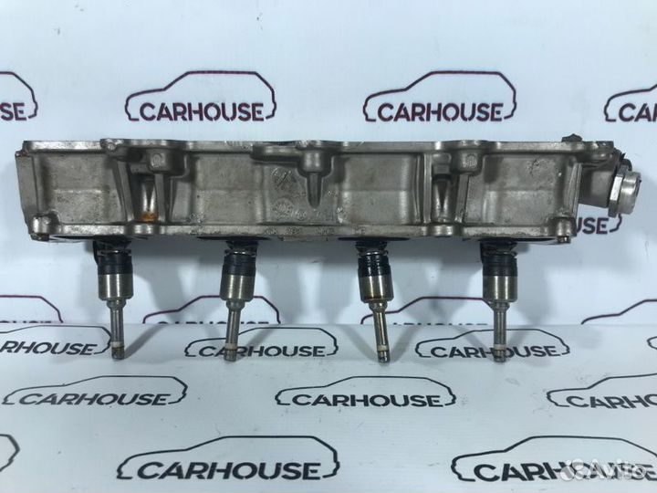 Рампа с форсунками Volkswagen Passat B7 1.4 CAX