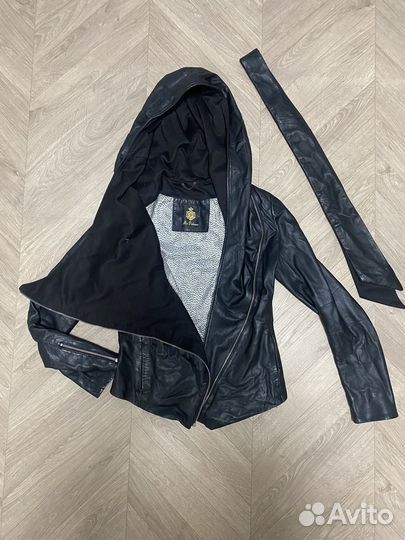 Куртка кожаная женская