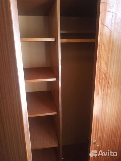 Шкаф