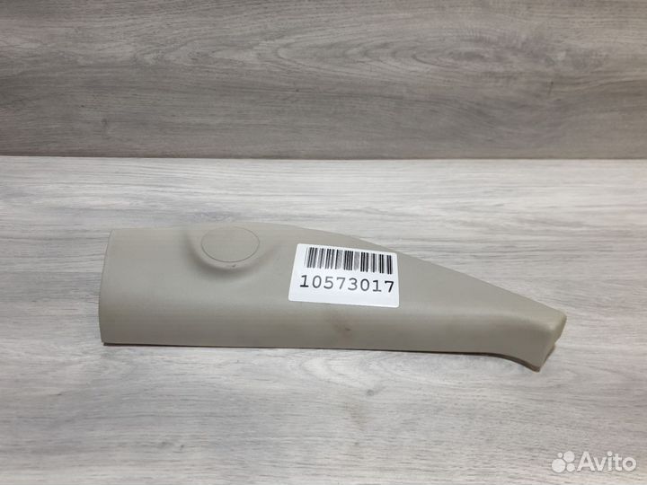 Крышка зеркала внутренняя правая Renault Kangoo 20